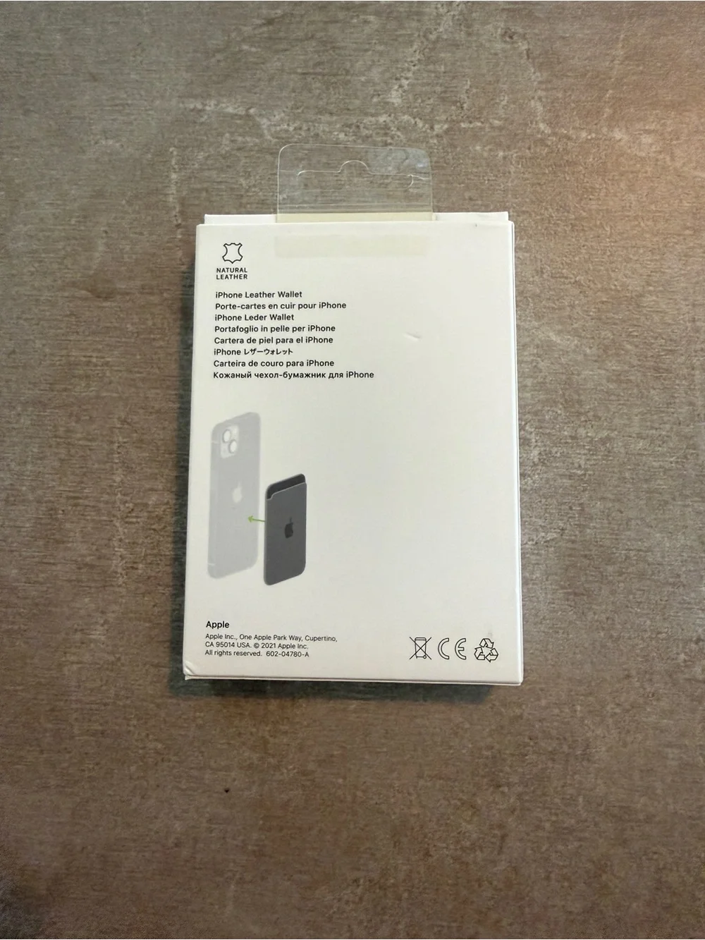 Apple MagSafe Leather Wallet - Purple